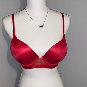 Victoria’s Secret push up bra